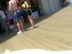 Bikini Chicks Takin Pics