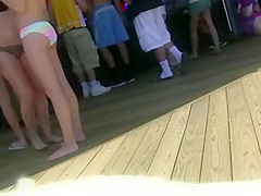 Bikini Chicks Takin Pics