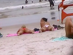 spied double  spread eagle crotch shot 167, 2 fat pussy's