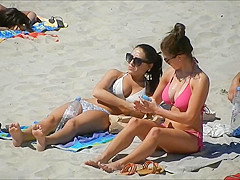 Awesome Bikini Tits 2!