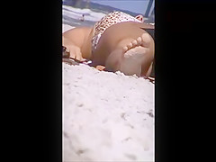 spied beach nice crotch shot upclose 165,, fat cameltoe