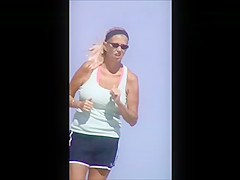 beach milf spy jiggly tit slow motion 56