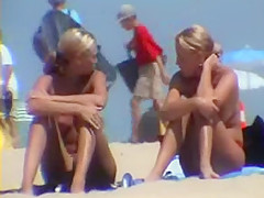 Cute blonde girls at beach - hidden cam