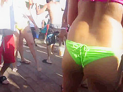 Teen with bikini thong dancing on a pool party !