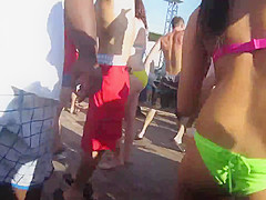 Teen with bikini thong dancing on a pool party !