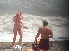 Voyeur. Nice Tits on public beach
