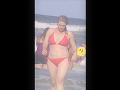 candid beach milf spy jiggly tits 20 see thru top