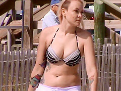 busty rock chick jiggly big tits