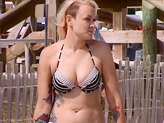 busty rock chick jiggly big tits