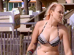 busty rock chick jiggly big tits