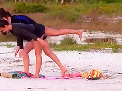 Yoga en la Playa #02