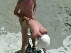 Amateur Beach Sex Standing Doggie Facecam