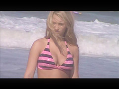 candid beach blonde teen spy jiggly tits 18