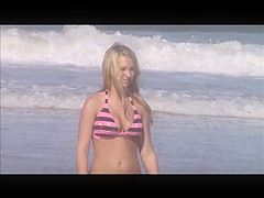 candid beach blonde teen spy jiggly tits 18