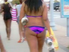 Chubby Black Beach Butt slut in Bikinni