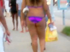 Chubby Black Beach Butt slut in Bikinni