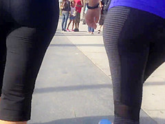 Yoga pants- Thick athletic ass babe