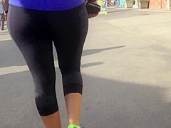 Yoga pants- Thick athletic ass babe