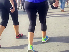 Yoga pants- Thick athletic ass babe