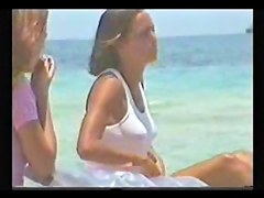 Beach babe - voyeur video