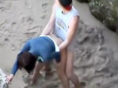 young couple fuck at the beach
