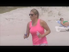 hotty with nice bouncing jogging tits in slow motion