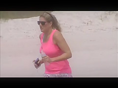 hotty with nice bouncing jogging tits in slow motion