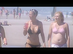 hot milf beach voyeur 9 and 10 huge jiggly tits