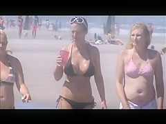 hot milf beach voyeur 9 and 10 huge jiggly tits