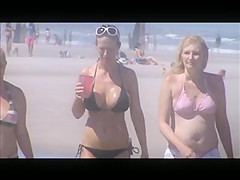 hot milf beach voyeur 9 and 10 huge jiggly tits