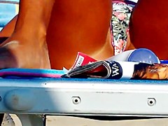 Hot girl spreads her legs in front of me at the beach