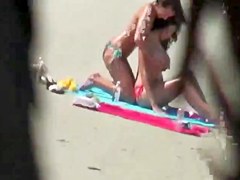 Beach Voyeur