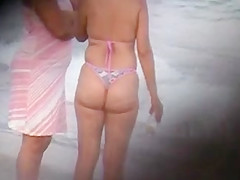 BIG ASS IN BEACH