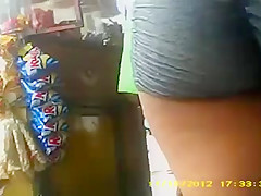 novinha shortinho coladinho