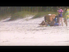 candid beach teen spy jiggly tits 21, smiles at cam