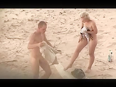 Couple Fucks on beach and in the final he cum in her mouth