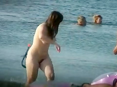 SHE HAS A SEDUCTIVE BODY