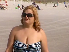 candid milf jiggly jugs at the beach 41