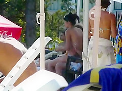 Swimming pool - topless girl