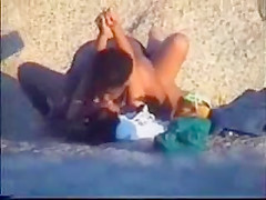 Voyeur video - beach sex