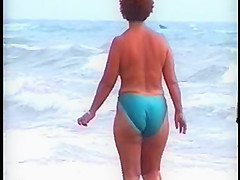 candid beach compilation 2
