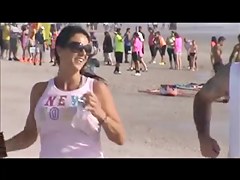 quick milf beach spy running huge tits 13