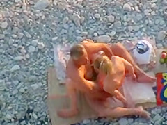 Public beach amateur fuck