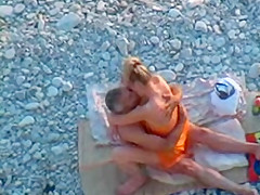 Public beach amateur fuck