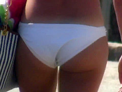 Nice Ass Babe w not mom