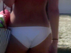 Nice Ass Babe w not mom