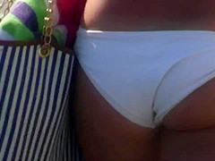 Nice Ass Babe w not mom