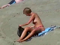 Lovely blondie - hidden cam