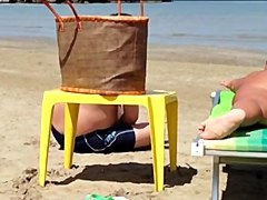 Pawg woman on the beach