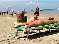 Pawg woman on the beach